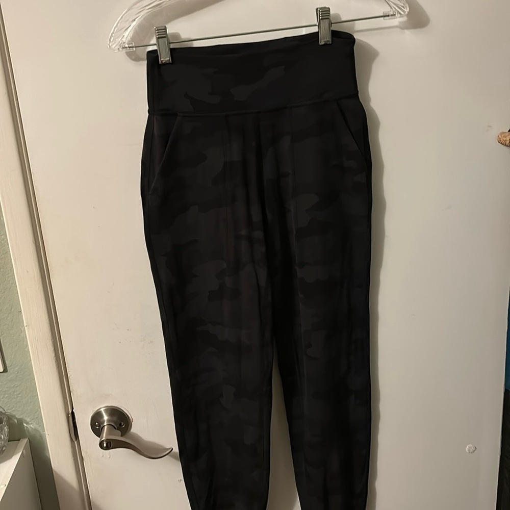 Lululemon pant